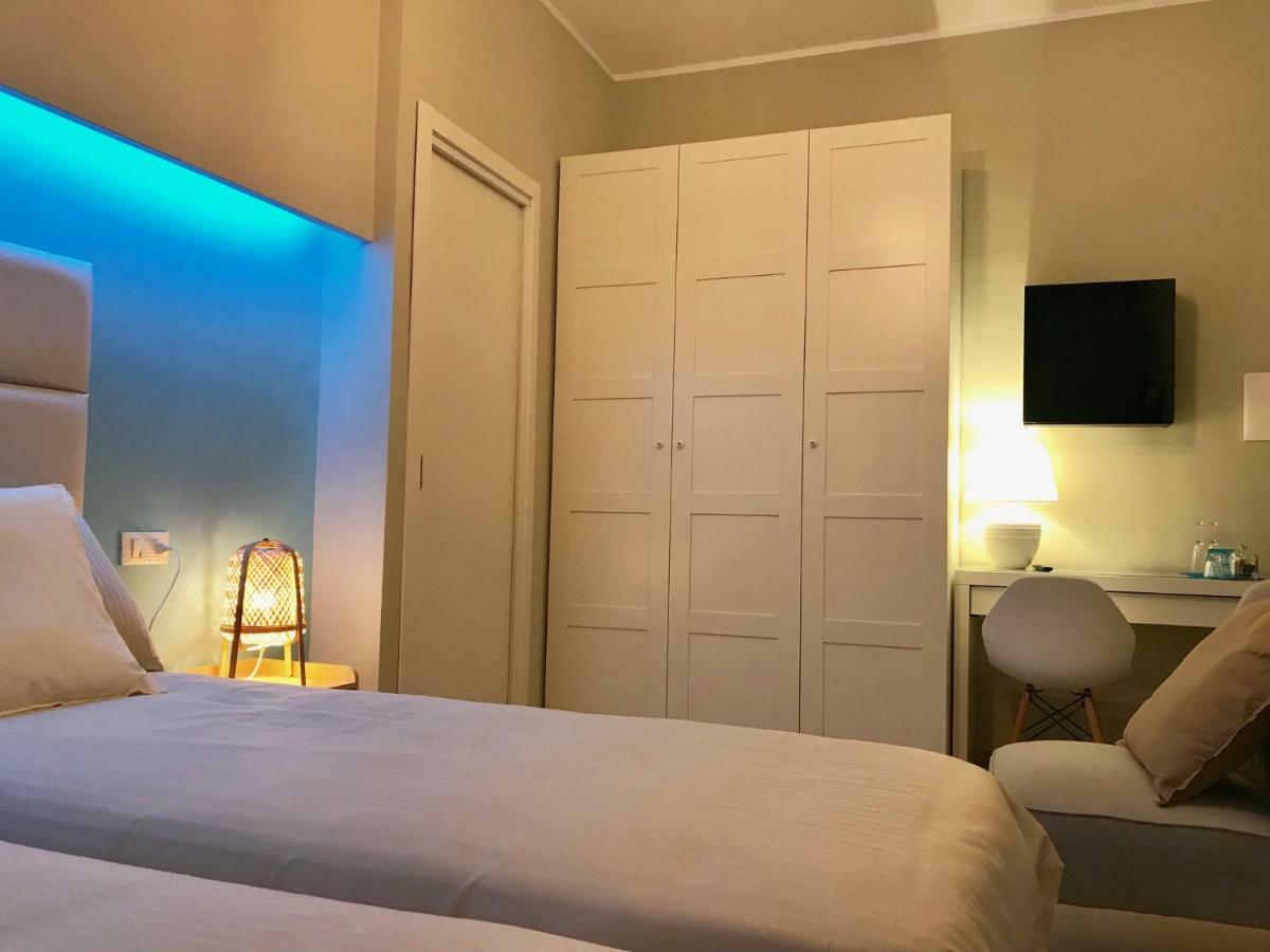 Esmeralda'S Rooms Loiri Porto San Paolo Exterior foto