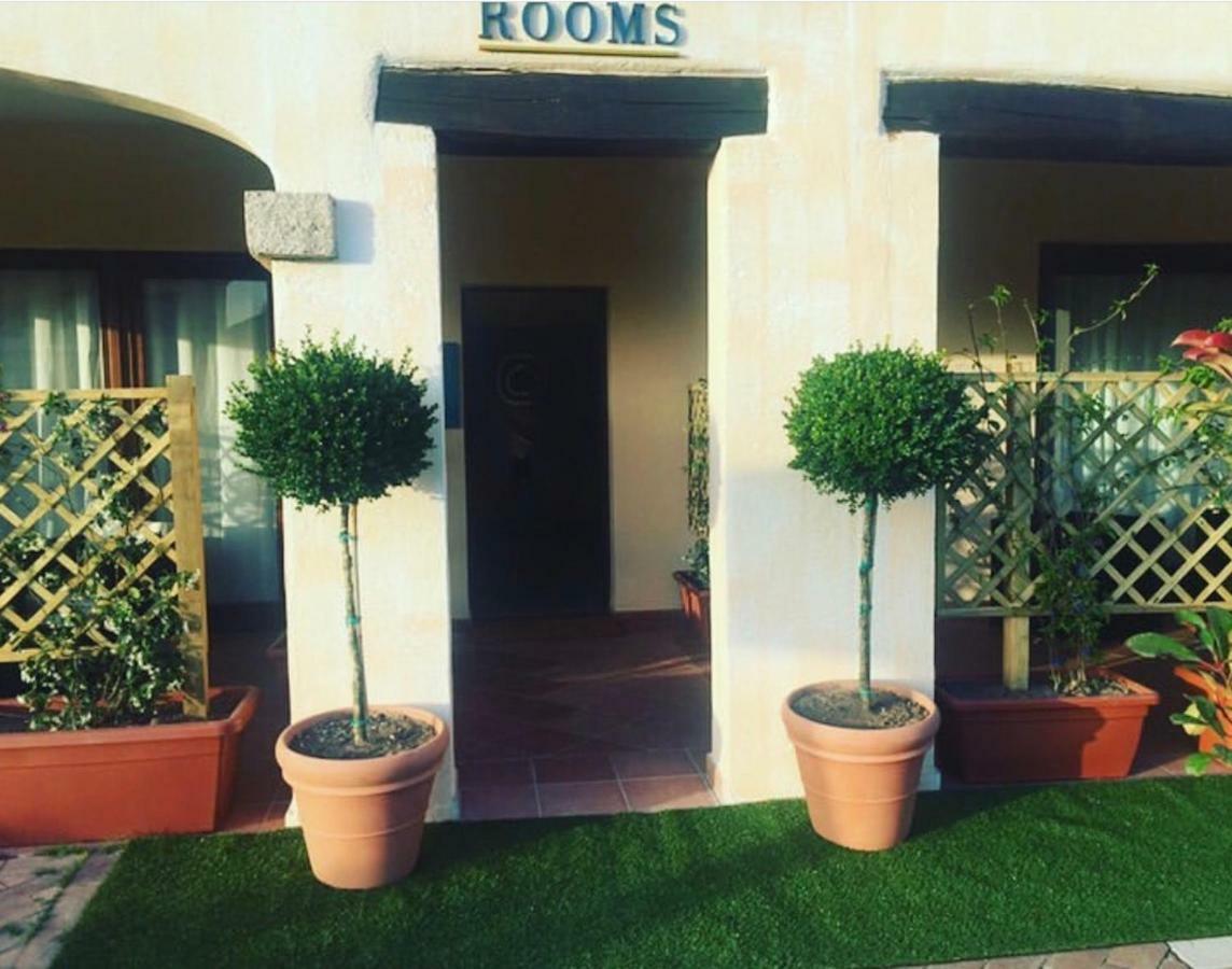 Esmeralda'S Rooms Loiri Porto San Paolo Exterior foto